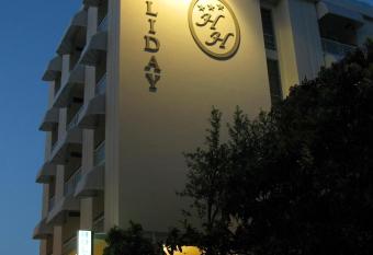 Hotel Holiday has Balcony rooms