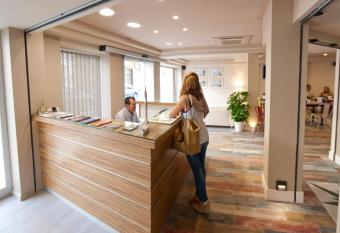 Hostal Loimar has Balcony rooms