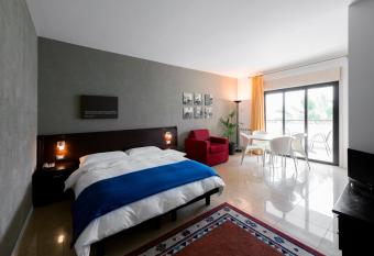 Residence Annunziata has Balcony rooms