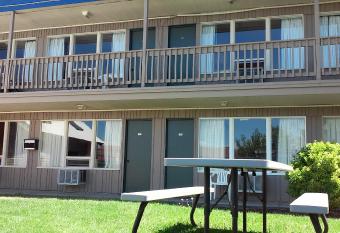 Motel Oasis allows 18 year olds to book a room