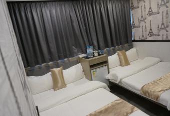 Vve Vve Hotel allows 18 year olds to book a room