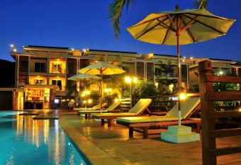 Boonjumnong Modern Apartment has Balcony rooms