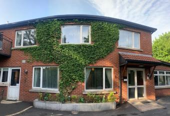 Ashfield Bed & Breakfast allows 18 year olds to book a room