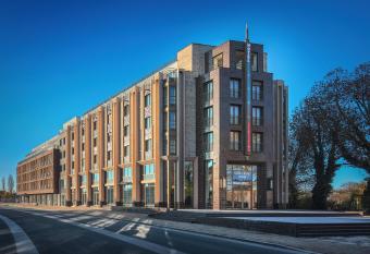 Grand Hotel Valies has Balcony rooms