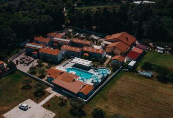 Resort Zati  je has Balcony rooms