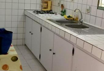 Appartement de 2 chambres avec vue sur la mer balcon amenage et wifi a Deshaies a 1 km de la plage has Balcony rooms