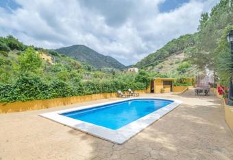 3 bedrooms villa with private pool enclosed garden and wifi at Ojen has Balcony rooms