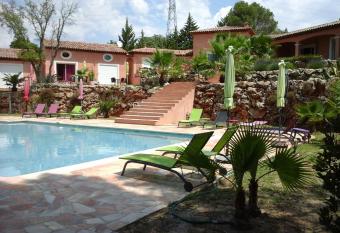 Mas des Lys has Balcony rooms