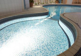 The Red Lea Hotel allows 18 year olds to book a room