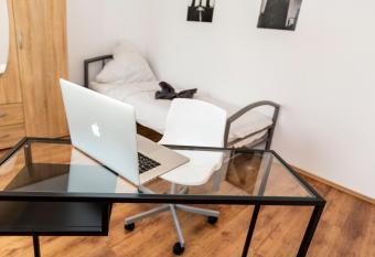 AVR Apartment HOF 7 has Balcony rooms