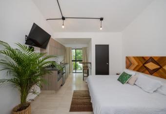 Stay Tropical allows 18 year olds to book a room