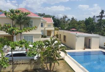 Beach Garden Hotel has Balcony rooms