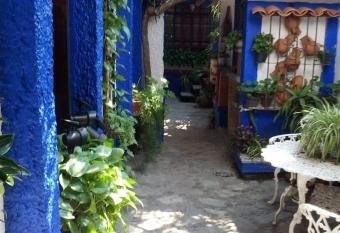 Casa de la Alameda has Balcony rooms