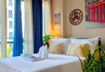 The Palm Tree Manila has Balcony rooms