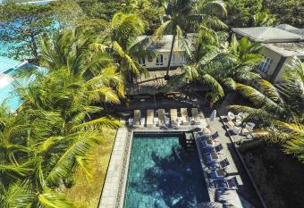 Talamba Blue has Balcony rooms