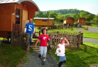 Natur-Resort Tripsdrill allows 18 year olds to book a room