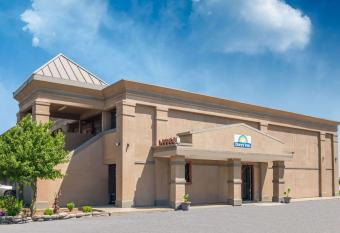Days Inn by Wyndham Mt. Sterling has Smoking rooms