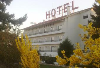 Hotel Mira Serra has Balcony rooms