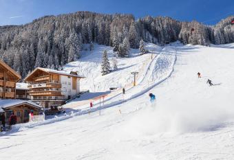 Giardin Boutique Hotel B&B has Balcony rooms