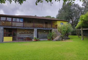 Quinta do Galgo allows 18 year olds to book a room