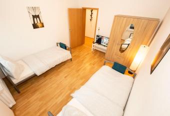 AVR Apartment HOF 11 has Balcony rooms