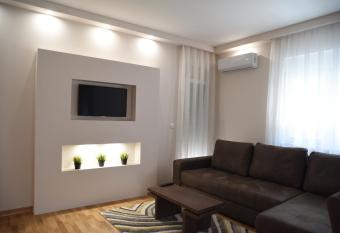 Vrnjacka Idila has Balcony rooms