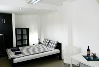 Apartments Luka has Smoking/Balcony rooms