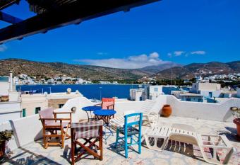 Hotel Landeris has Balcony rooms