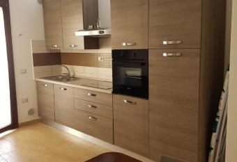 casa vacanza isola dei fenici has Balcony rooms