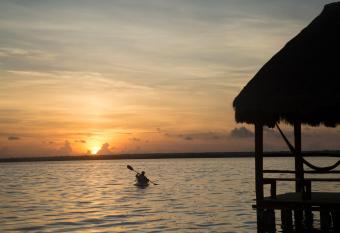 PRIVATE HOUSE Bacalar Lagoon TOP Location allows 18 year olds to book a room
