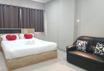 iResidence hotel has Balcony rooms