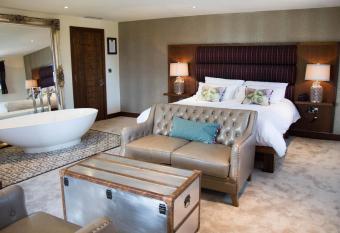 Tomahawk Steakhouse Potto allows 18 year olds to book a room