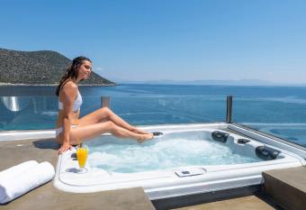 Paraskevas Boutique Hotel allows 18 year olds to book a room