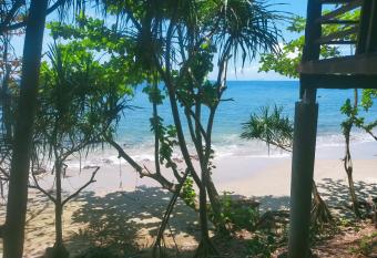 Jungle Hill Beach Bungalow has Balcony rooms