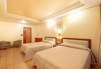 Real Castilha Hotel has rooms with a private hot tub