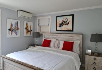 Millsborough B&B has Balcony rooms