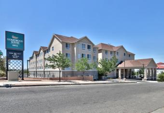 Homewood Suites by Hilton Albuquerque-Airport allows 18 year olds to book a room