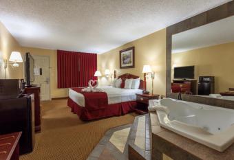 Angel Inn - Central has rooms with a private hot tub