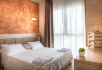 Hotel Helvetia has Balcony rooms