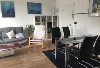 Fewo, 55 qm, voll ausgestattet, mit S  d-Loggia, N  he V  lkerschlachtdenkmal has Balcony rooms