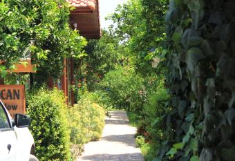 Mercan Bungalow has Balcony rooms