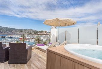 FERGUS Style Soller Beach has Balcony rooms