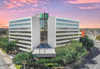 Embassy Suites by Hilton Austin Downtown South Congress allows 18 year olds to book a room