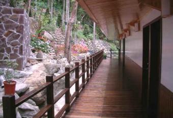 Jing Leh Resort Hotel has Balcony rooms