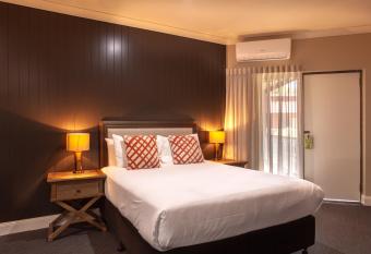 Nightcap at Archer Hotel has Balcony rooms