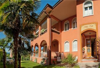Villa Telli has Balcony rooms