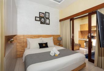 Paisa Seminyak Living has Balcony rooms