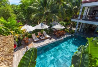 The Shoreline Stay allows 18 year olds to book a room