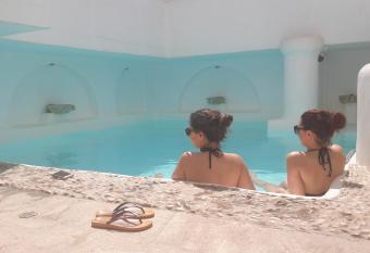 Altana Boutique Hotel allows 18 year olds to book a room