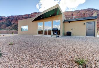 Rim View 1 has Balcony rooms